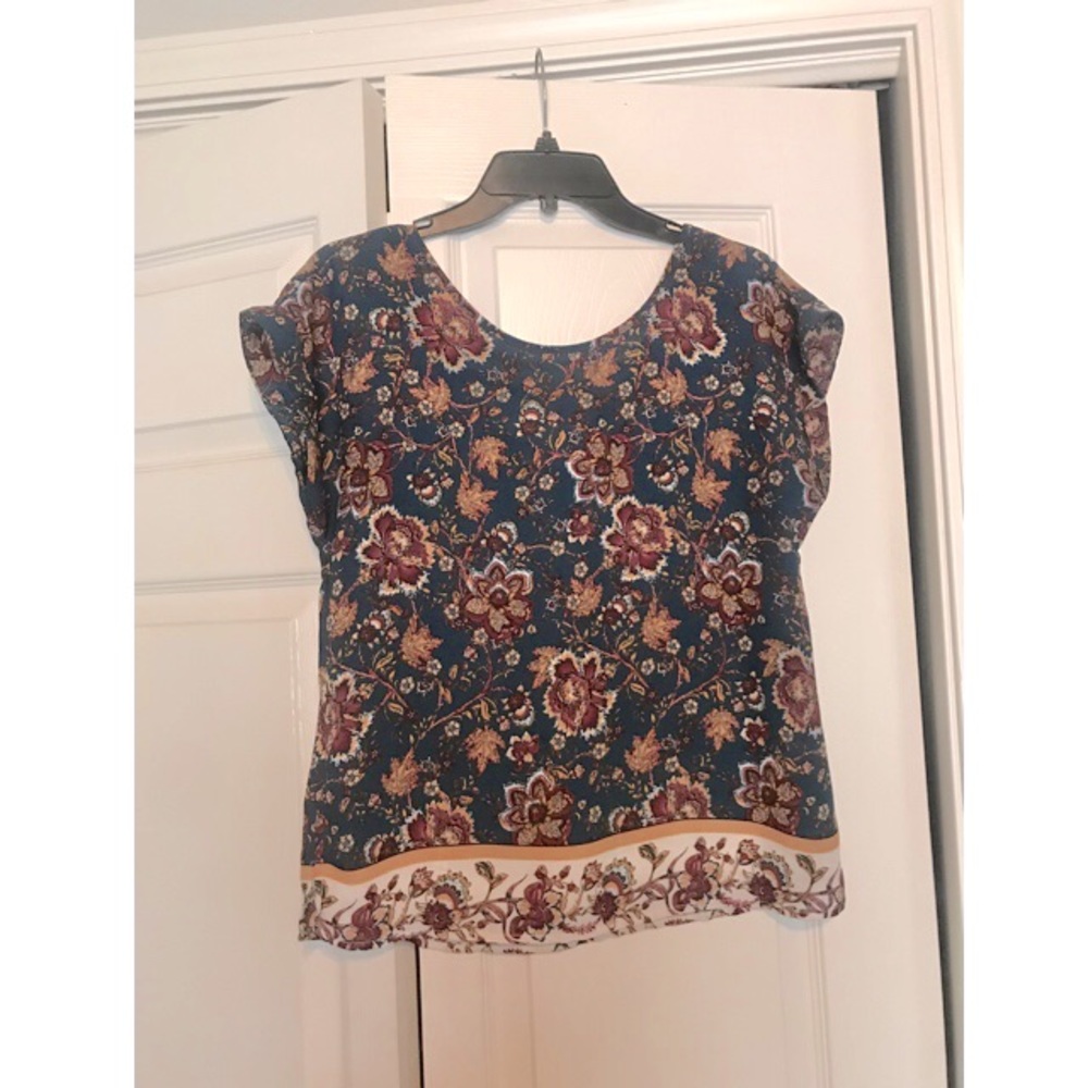 Floral business casual blouse